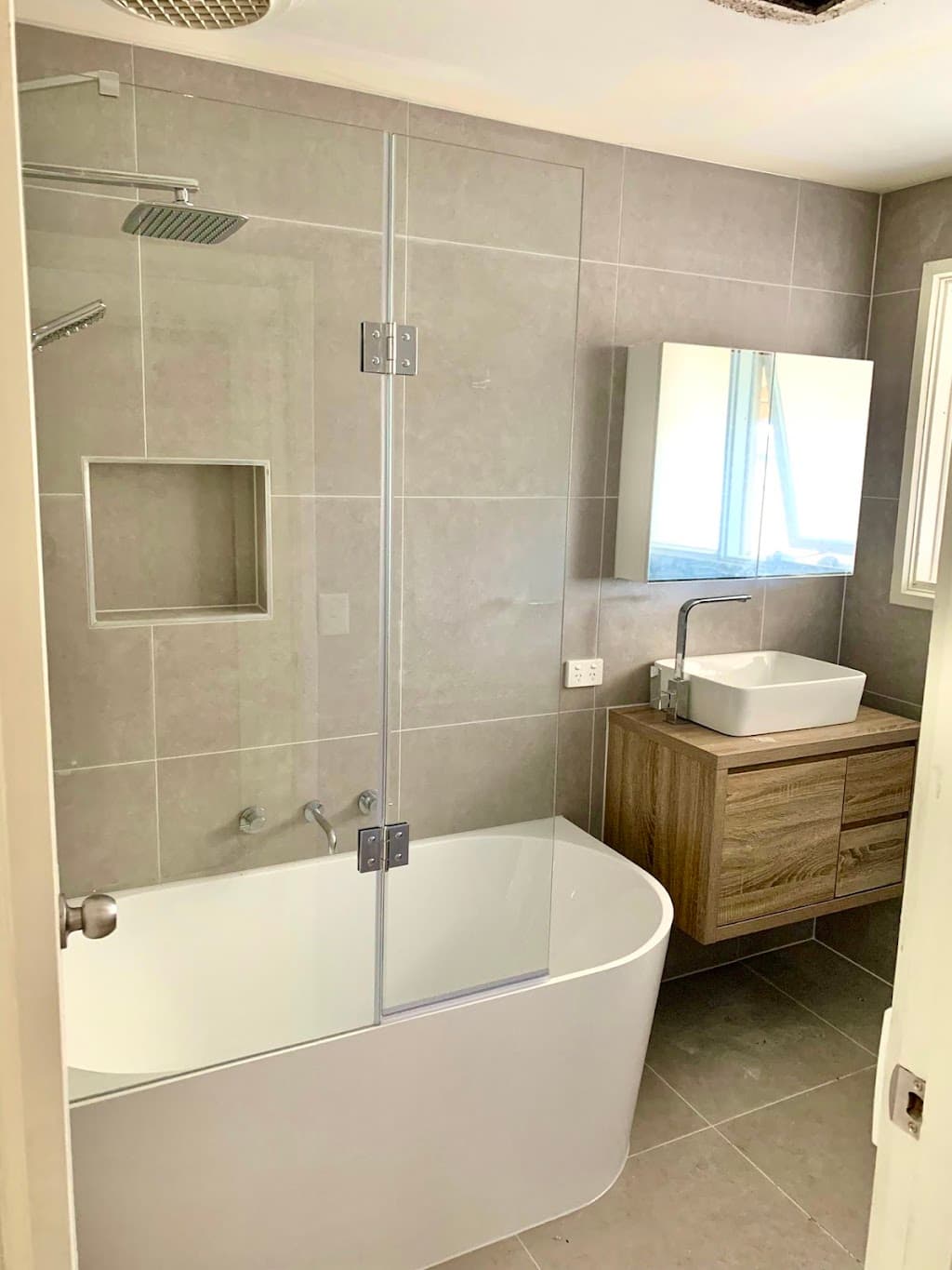 M&L Bathroom Renovations Geelong