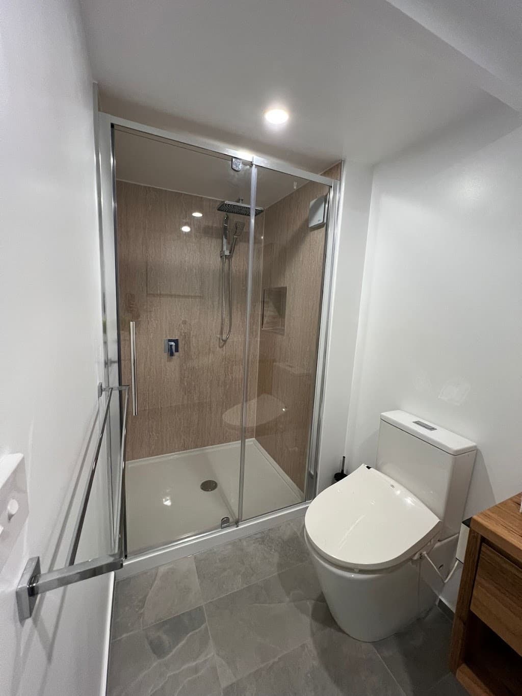 TAS BATH PTY LTD