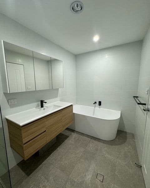 Jim's Bathrooms & Resurfacing