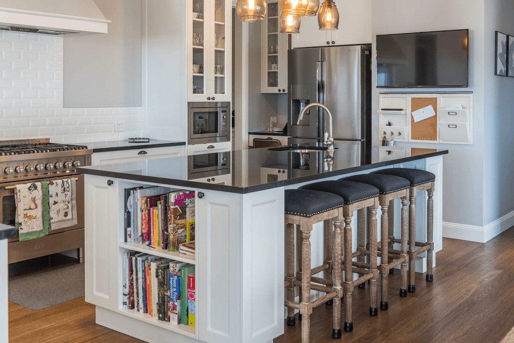 G & A Cabinets