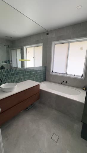 Banana Bathrooms — Customer photo