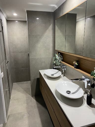 Dolphin Bathrooms — Customer photo