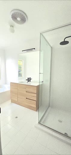 Modern Bathrooms — Customer photo