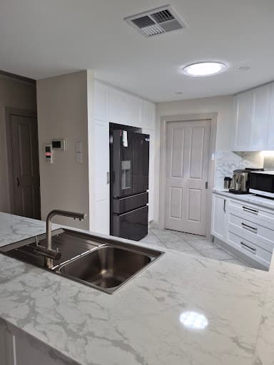 ​Alluring Kitchens — Customer photo